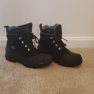 The North Face heat seeker boots